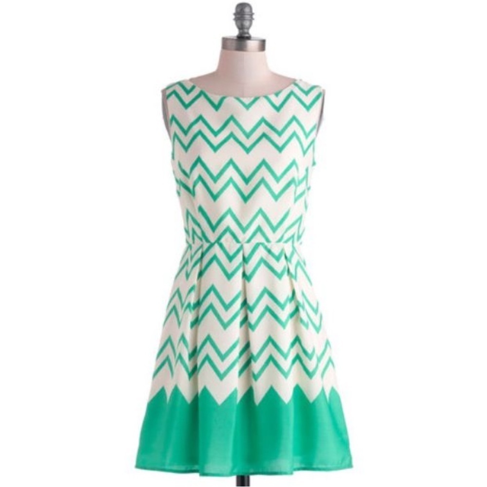 Pink Owl Green & White Dress. New With Tags.
